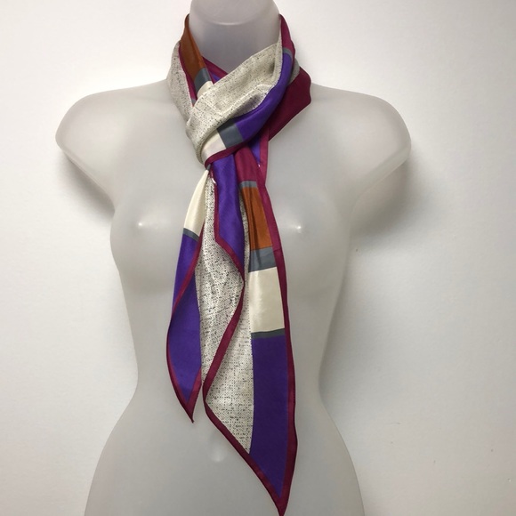 VTG Albert Nipon Elegant Pointed Edge 100% Silk Modern Scarf - Picture 1 of 8